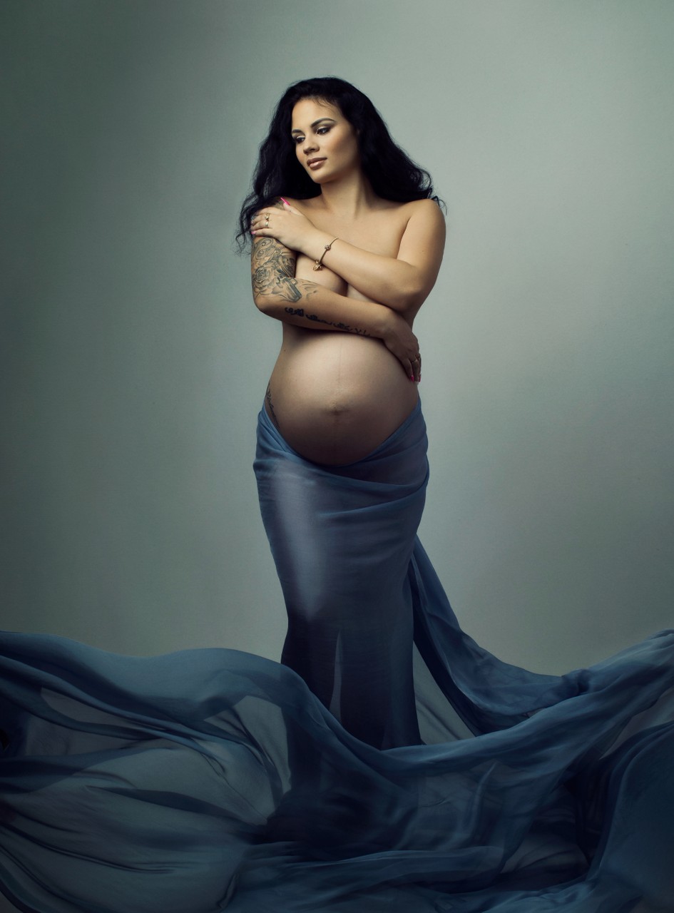 Maternity Portrait Photographer Bettina Battaglia Ams