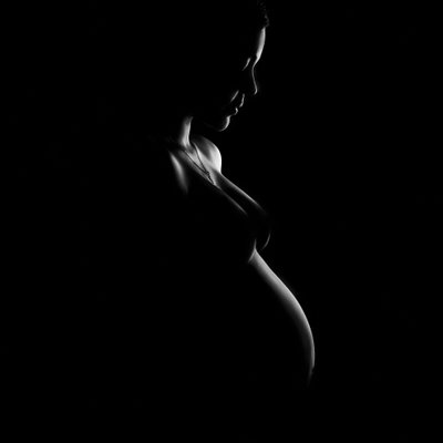 Modern Nude Amsterdam Maternity Portrait Photography