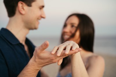 engagement photo shoot beach MiCri95