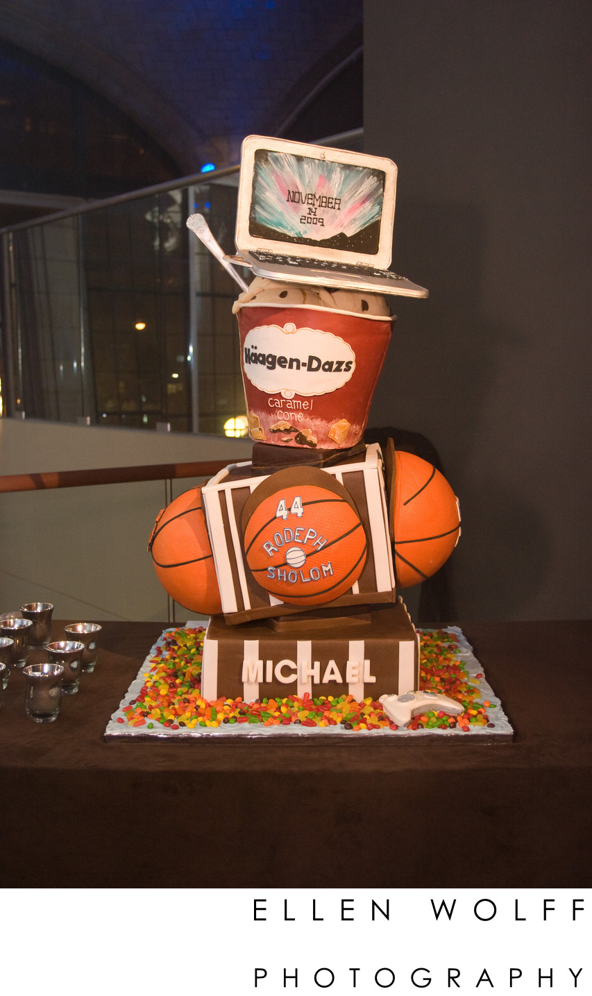Rodeph Sholom basketball Bar Mitzvah cake photo