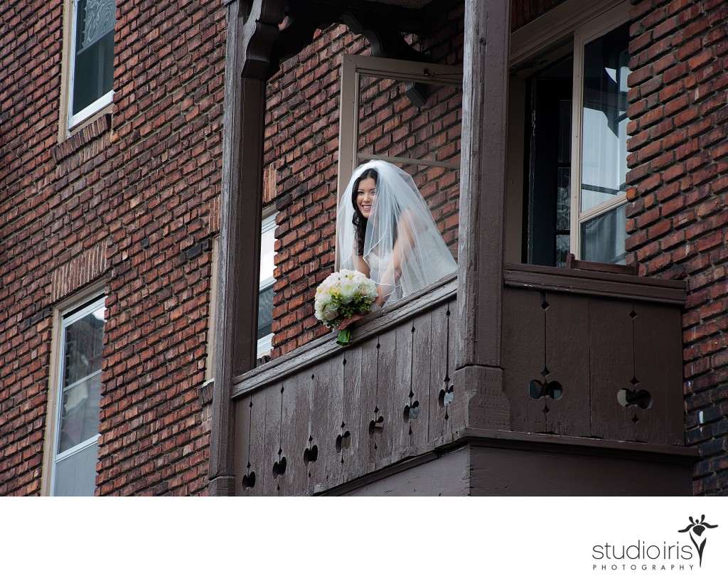 Bride pretending to be Shakespeare's Juliet on wedding day in Montreal
