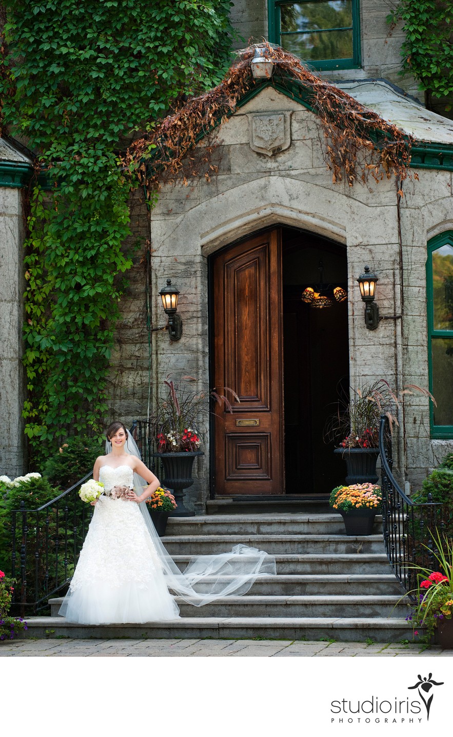 Bride on the steps of Montreal's Forest and Stream Club
