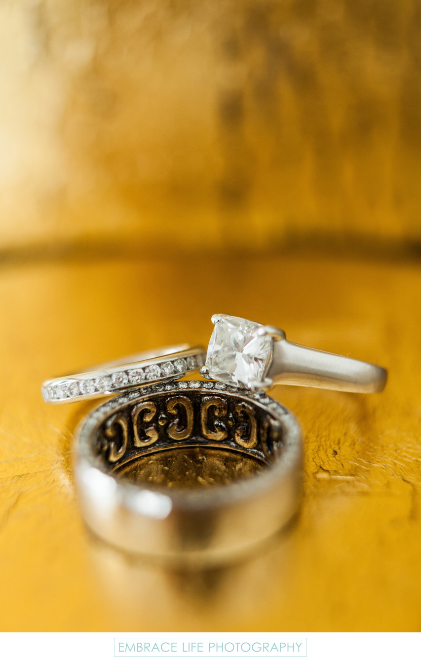 Creative Wedding Ring Detail Photograph On Gold Wedding Details Photography Embrace Life 7265