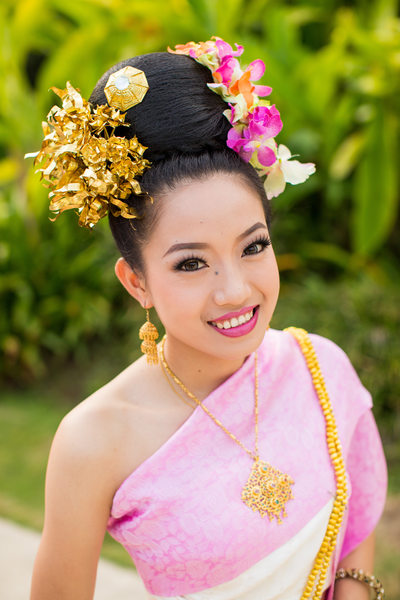 Lanna Dancer in Traditional Thai Dress and Jewelry