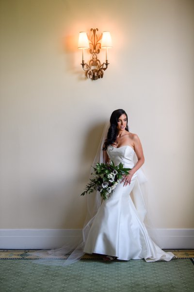 Classic Glamour Mt Washington Hotel, NH Wedding - Nelly Saraiva Photographer