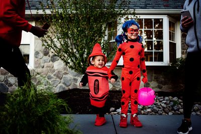 Best Halloween Documentary Family Photographer
