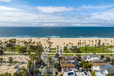 Aerial of Ocean Park and the Pacific Ocean