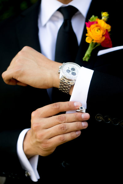 groom details camera cufflinks