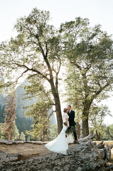 Bride and Groom Spring Yosemite Elopement 
