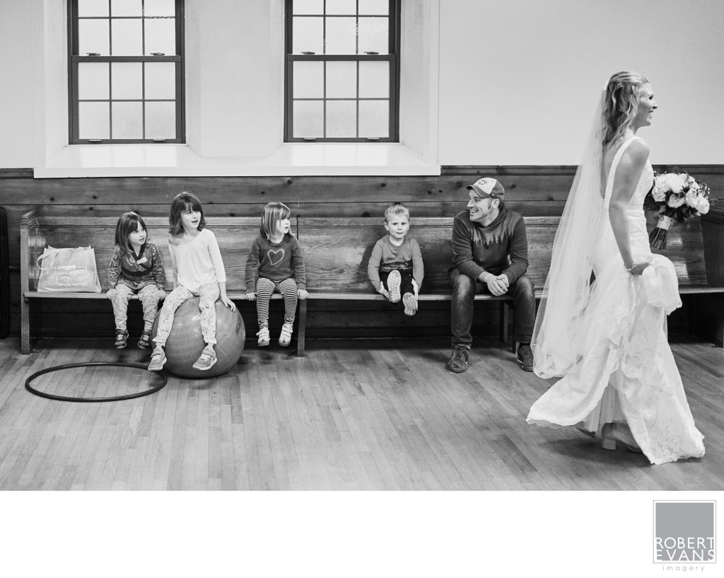 Kids in Edina Church React To Bride Leaving Her Brides Room To Get Married