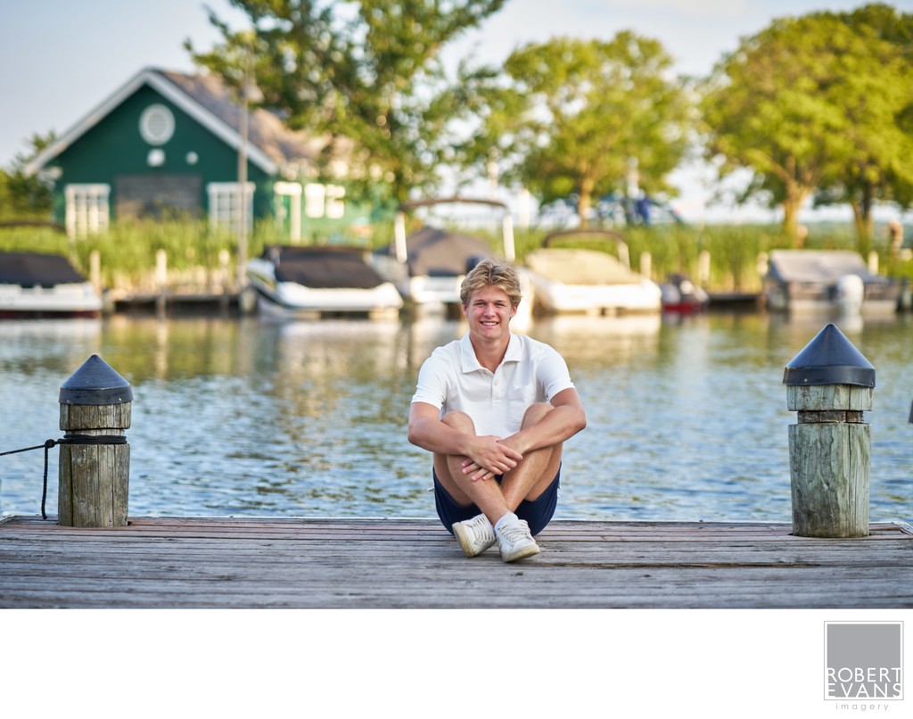 Wayzata Senior Portrait on a dock near Wayzata Beach, MN