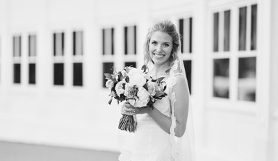 Wedding Portrait in front of The Minikahda Club Minneapolis