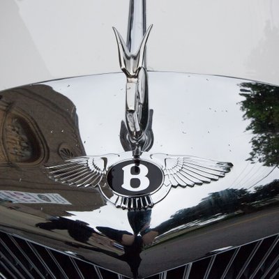 Antique Bentley | New Rochelle Rye White Plains Wedding
