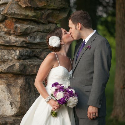 bride groom wedding garrison stone arch