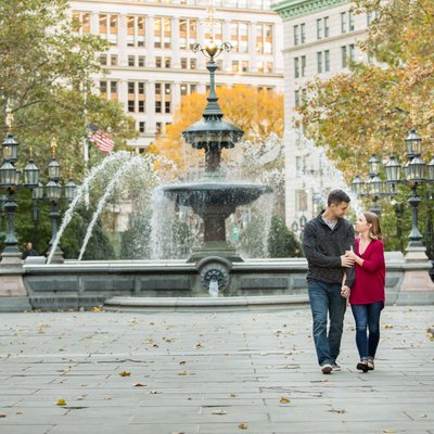 Fountain in NYC for engagement session 