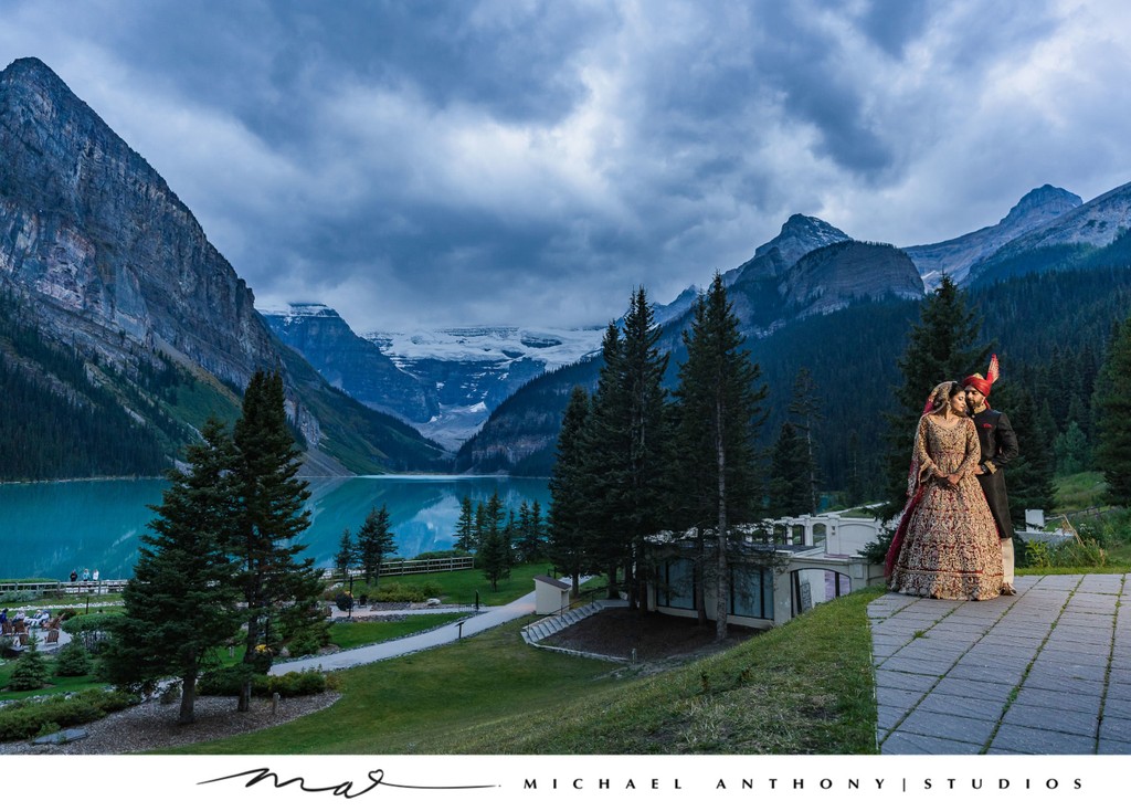 A Destination Wedding Photo in Lake Louise