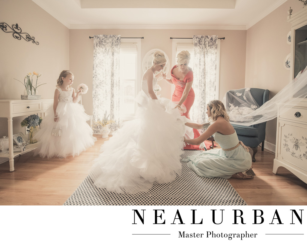bride getting ready with mother flower girl moh dress