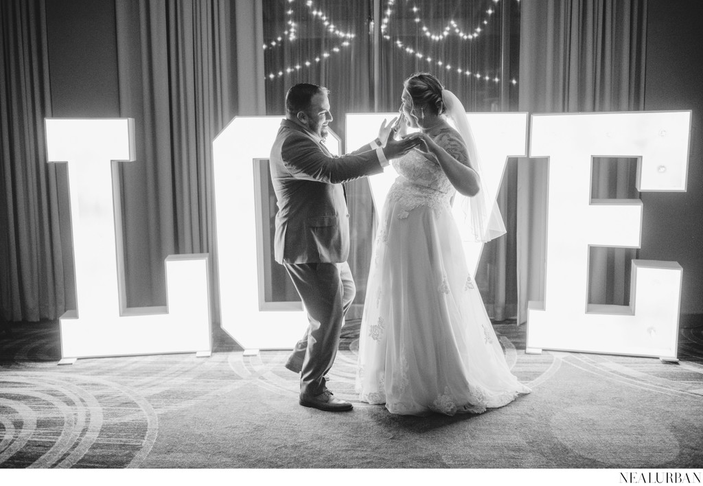 Bride and Groom & Love Sign Double Tree Niagara Falls