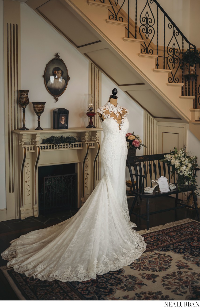 Brides Wedding Dress and Details at Lake Crest State