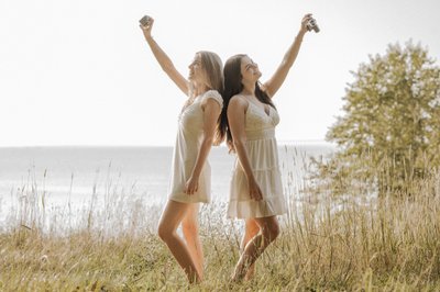 Best Friend Selfie Senior Photo Session at Fort Niagara