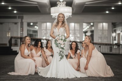 Bride and Bridesmaids at Samuel's Grande Manor