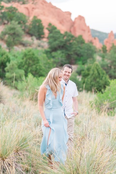 garden of the gods couples session