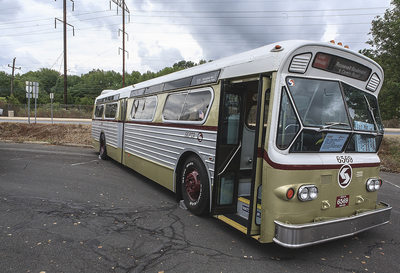 Septa classic Bus 6569