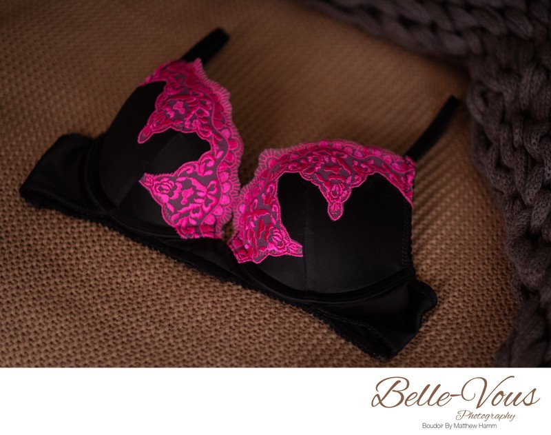 Angled view of Kayser Very Sexy push-up bra