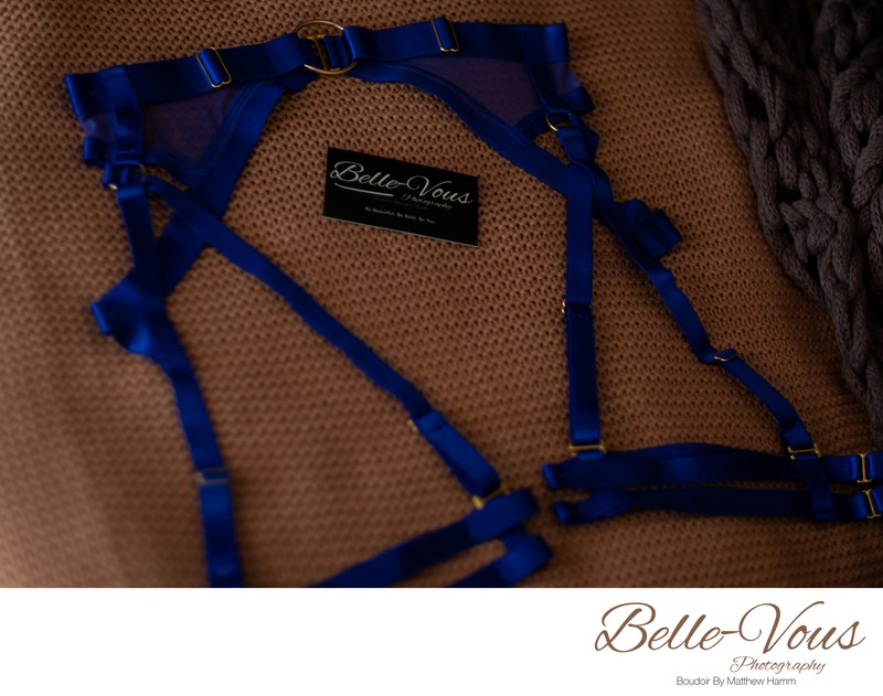 Electric Sapphire cage garter top angle