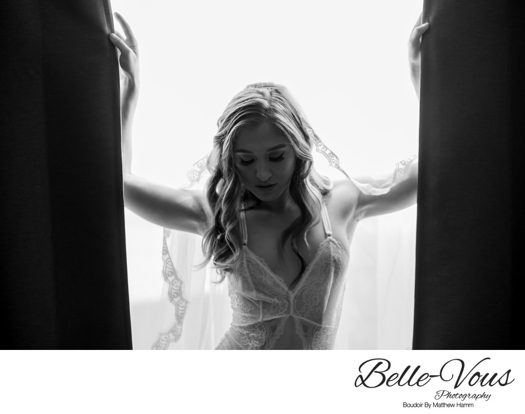 Black & White Bridal Boudoir In Brisbane
