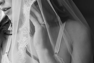 Beneath the Veil: Intimate Bridal Boudoir Moments in Brisbane