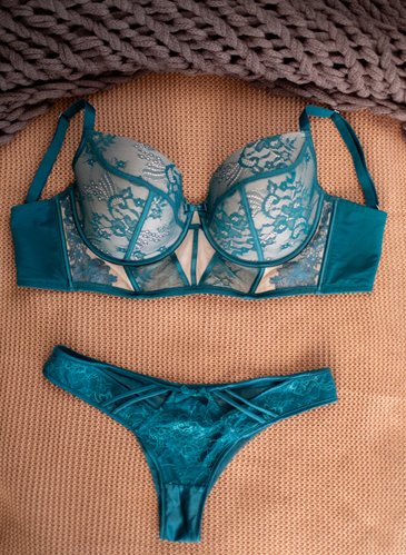 Teal Complete Set Flat-Lay