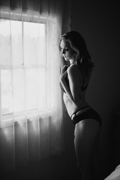 Bespoke Black And White Boudoir Brisbane