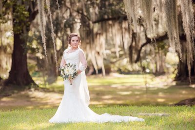Oaklawn Manor bridal photos