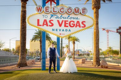 Destination wedding elopement Las Vegas Sign photograph