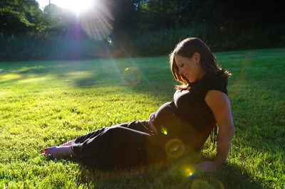 Beautiful Natural Light Maternity Pictures