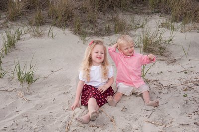 The Christiansen's - Kids Beach Portrait- Isle of Palms, South Carolina - Heather Johnson Photography  