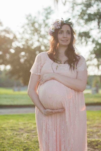 Riverfront Park Maternity Portrait - Charleston, SC - Heather Johnson Photography 