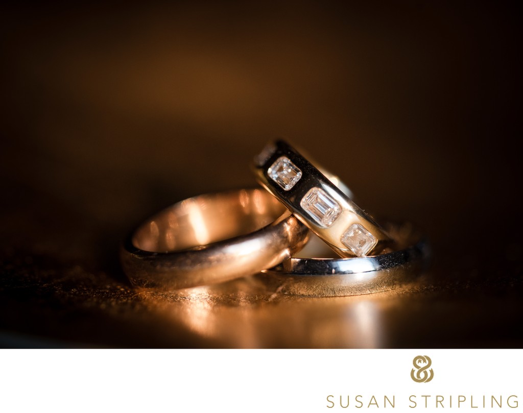 macro wedding photography gold rings