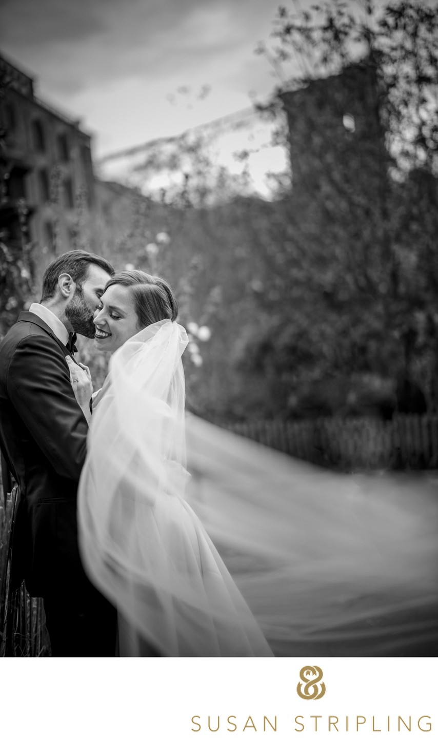 Creative DUMBO Wedding Photos