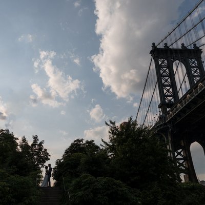 Whimsical Brooklyn Bridge Engagement Photos in Dumbo