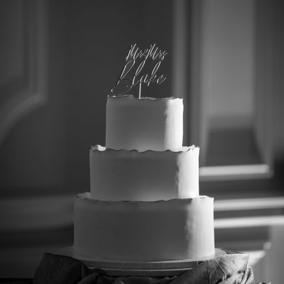 Mansion on Main Street wedding cake
