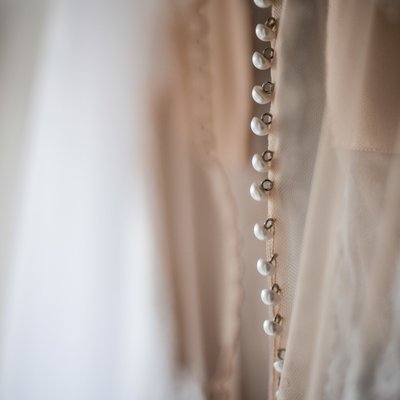 photo George Peabody Library wedding dress