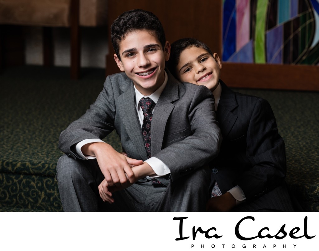Candid Temple Pictures for Bar Mitzvah