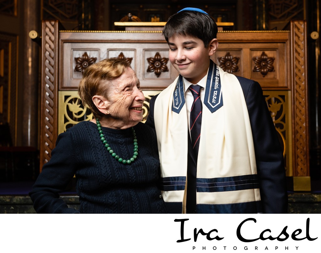 Candid Temple Portraits Bar Mitzvah Photographer