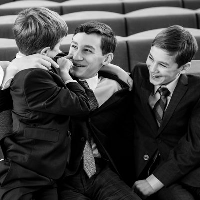 Mitzvah Photographer Who Captures Candid Moments