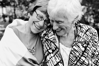 Mitzvah Photography - Family Temple Portraits