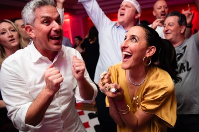 Bar Mitzvah Photographer For Wild Party Crowd