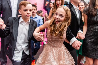 Bat Mitzvah Photographer Who Captures It All