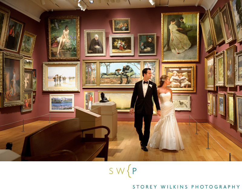 Bride and Groom Stroll through Art Gallery of Ontario